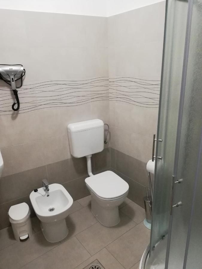 לינה וארוחת בוקר פוסטוינה Sobe Sabec מראה חיצוני תמונה
